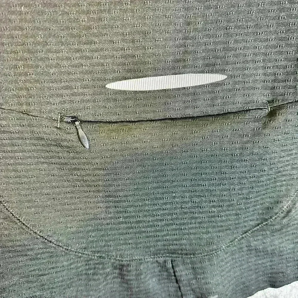 Under Armour Heat Gear Long Sleeve Running Top - Medium - Picture 4 of 6